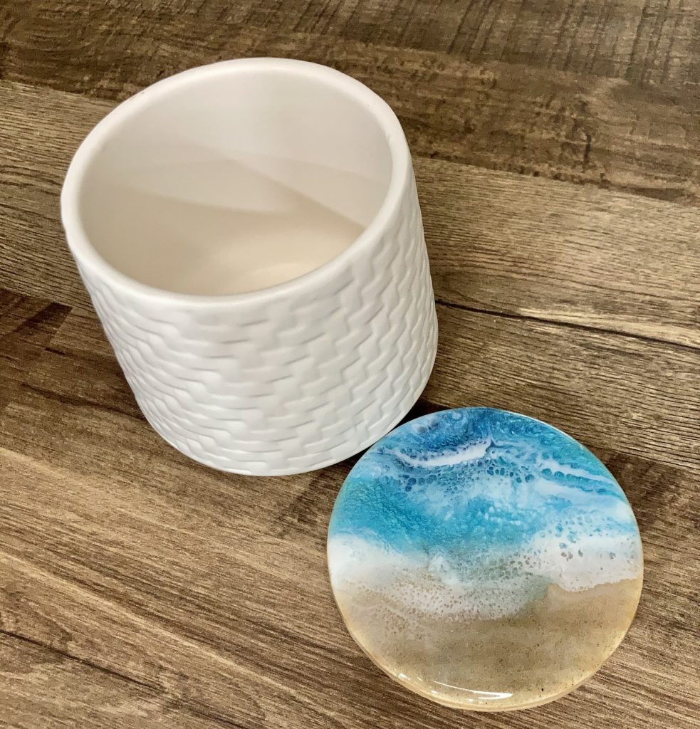 CoastalBreeze_Canister_Basketlidoff_24x25